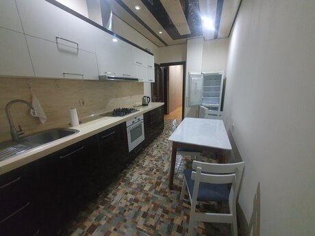 Сдаётся 2-комнатная квартира в новостройке, Yeni Yasamal, 80 м², 800 AZN/мес, фото 3 / 12