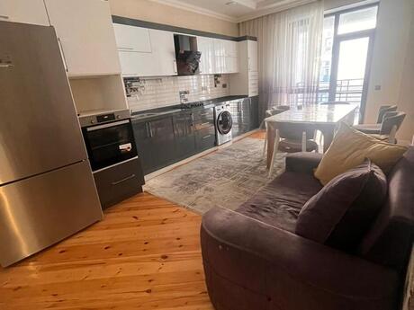 28 Mayda 3 otaqlı yeni tikili mənzil kirayə verilir, 135 m², 1 500 AZN/ay, şəkil 3 / 12