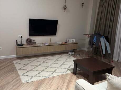 Ceyhun Hacıbəyli küçəsində 2 otaqlı yeni tikili mənzil kirayə verilir, 80 m², 2 000 AZN/ay, şəkil 2 / 12