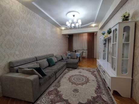 3 otaq · 100 m² · 10/16 mərtəbə, Mehdi Hüseynzadə küç.