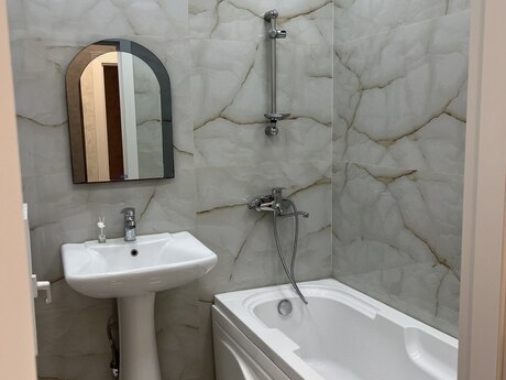Qaraçuxurda 2 otaqlı yeni tikili mənzil kirayə verilir, 78 m², 800 AZN/ay, şəkil 5 / 12