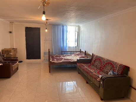 1 otaq · 35 m² · 1/1 mərtəbə, Səbail