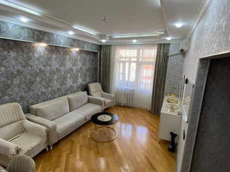 3 otaq · 80 m² · 11/13 mərtəbə, Neftçilər