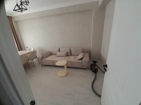 2 otaq · 70 m² · 9/10 mərtəbə, Ceyranbatan