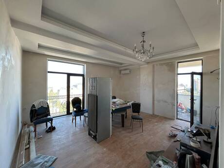 Продаётся 3-комнатная квартира в новостройке, Nəsimi, 105 м², 285 000 AZN, фото 2 / 6