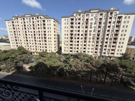 3 otaq · 92 m² · 6/12 mərtəbə, Bakıxanov