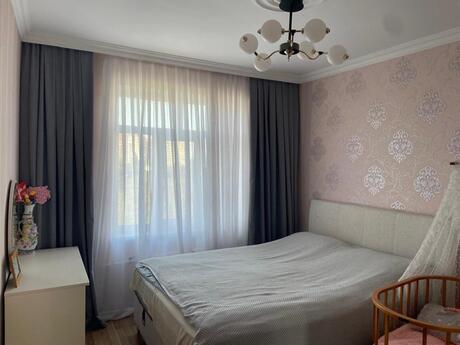 Əhmədlidə 3 otaqlı köhnə tikili mənzil satılır, 75 m², 220 000 AZN, şəkil 2 / 12