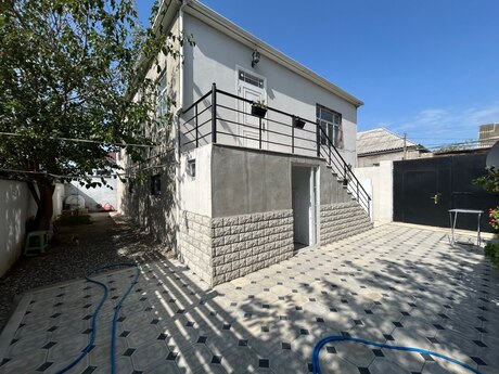 5 otaq · 180 m² · 1/1 mərtəbə, Binə