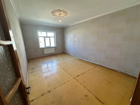 3 otaq · 70 m²