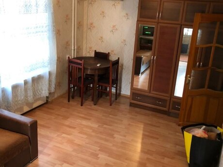 İnşaatçılarda 1 otaqlı köhnə tikili mənzil kirayə verilir, 45 m², 600 AZN/ay, şəkil 4 / 12
