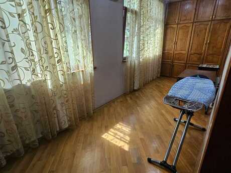 Azadlıq Prospektidə 3 otaqlı köhnə tikili mənzil kirayə verilir, 130 m², 900 AZN/ay, şəkil 5 / 12