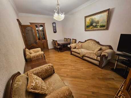 Azadlıq Prospektidə 3 otaqlı köhnə tikili mənzil kirayə verilir, 130 m², 900 AZN/ay, şəkil 3 / 12