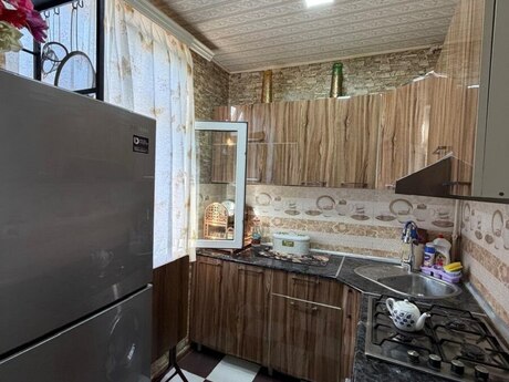 2-room old-build apartment for sale in Albalılıq, 55 m², 156 000 AZN, photo 5 / 12
