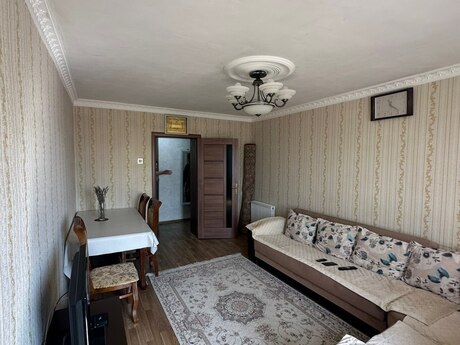 Продаётся 3-комнатная квартира в старом фонде, Lökbatan, 60 м², 145 000 AZN, фото 2 / 11