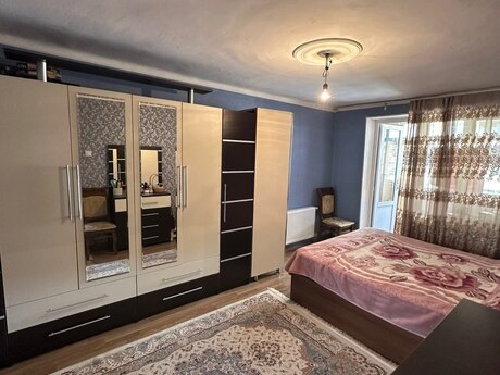 Продаётся 3-комнатная квартира в старом фонде, Lökbatan, 60 м², 145 000 AZN, фото 5 / 11