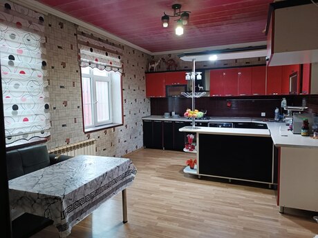 Zabratda 5 otaqlı həyət evi kirayə verilir, 520 m², 200 AZN/ay, şəkil 2 / 8
