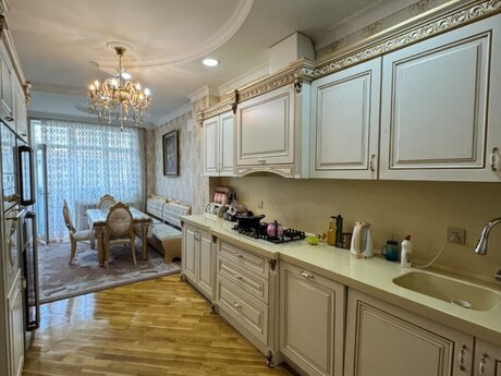 Продаётся 4-комнатная квартира в новостройке, Gənclik, 191 м², 490 000 AZN, фото 5 / 12