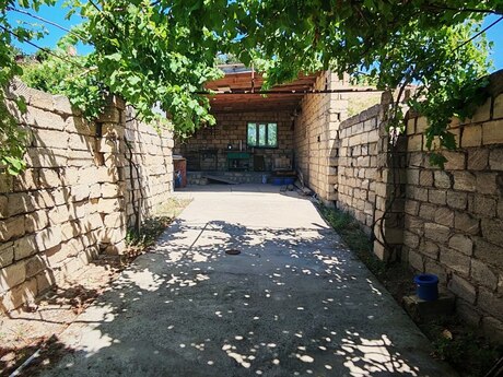 Novxanıda 5 otaqlı həyət evi satılır, 220 m², 92 000 AZN, şəkil 2 / 12