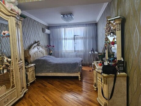 Masazırda 3 otaqlı köhnə tikili mənzil satılır, 120 m², 155 000 AZN, şəkil 3 / 12