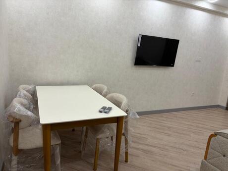 West Town kompleksində 3 otaqlı yeni tikili mənzil kirayə verilir, 77 m², 950 AZN/ay, şəkil 2 / 10