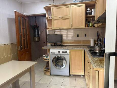 İnşaatçılarda 4 otaqlı köhnə tikili mənzil kirayə verilir, 120 m², 900 AZN/ay, şəkil 5 / 9