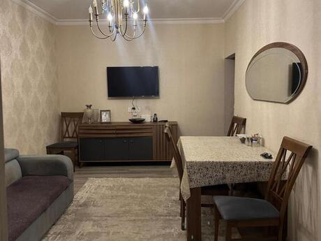 1 otaqlı mənzil, 48 m², 4-cü mikrorayon, 137 000 AZN