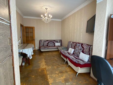 2-room old-build apartment for sale in Memar Əcəmi, 51 m², 142 000 AZN, photo 2 / 7