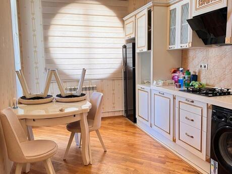 3-room new-build apartment for rent in 8 Noyabr, 130 m², 900 AZN/mo, photo 3 / 12