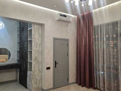 Şüvəlanda 5 otaqlı həyət evi satılır, 172 m², 419 000 AZN, şəkil 2 / 12