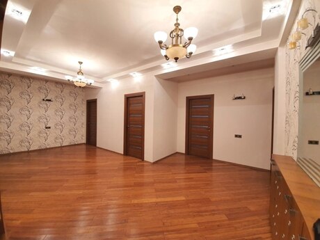 28 Mayda 4 otaqlı yeni tikili mənzil kirayə verilir, 170 m², 2 000 AZN/ay, şəkil 3 / 12