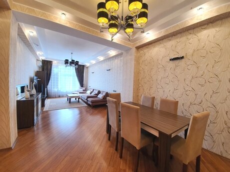 28 Mayda 4 otaqlı yeni tikili mənzil kirayə verilir, 170 m², 2 000 AZN/ay, şəkil 5 / 12