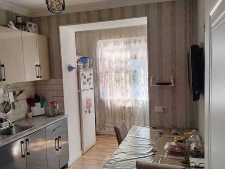 Memar Əcəmidə 4 otaqlı köhnə tikili mənzil satılır, 120 m², 245 500 AZN, şəkil 4 / 10