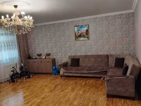 Memar Əcəmidə 4 otaqlı köhnə tikili mənzil satılır, 120 m², 245 500 AZN, şəkil 2 / 10