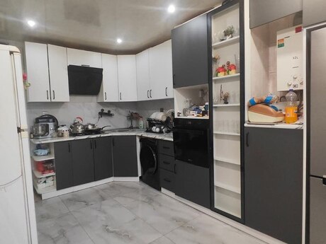 Bakıxanovda 4 otaqlı köhnə tikili mənzil satılır, 90 m², 215 000 AZN, şəkil 3 / 12