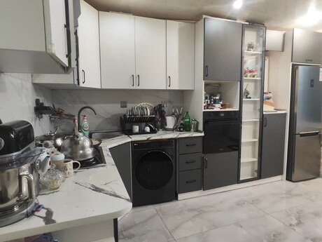 Bakıxanovda 4 otaqlı köhnə tikili mənzil satılır, 90 m², 215 000 AZN, şəkil 5 / 12