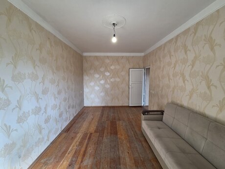 Azadlıq Prospektidə 2 otaqlı köhnə tikili mənzil satılır, 50 m², 126 500 AZN, şəkil 3 / 12