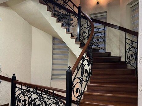 10-room house, 400 m², Badamdar, 5 500 AZN