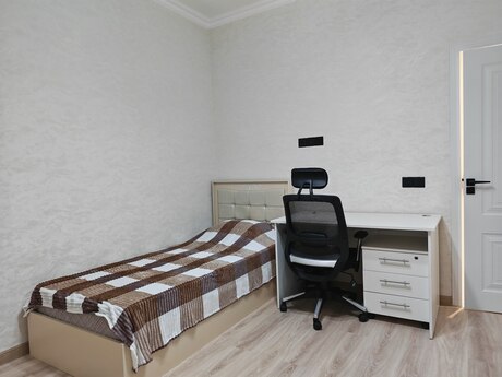5 otaqlı ev, 25 m², Binəqədi, 150 AZN