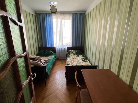 3 otaq · 105 m² · 4/5 mərtəbə, Yasamal