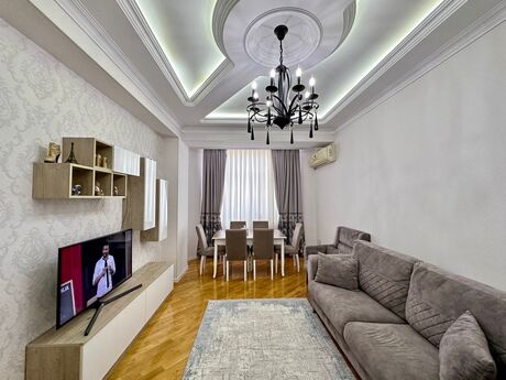 3 otaqlı mənzil, 70 m², Hüseynbala Əliyev küçəsi, 135 000 AZN