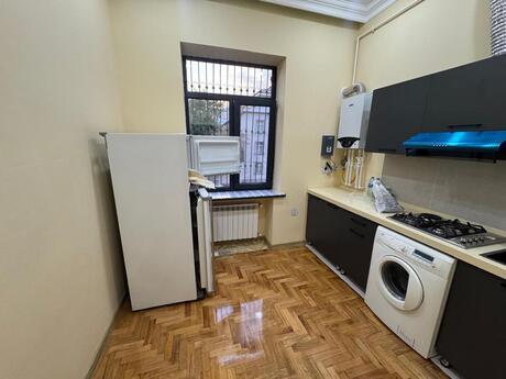 Elmlər Akademiyasında 2 otaqlı köhnə tikili mənzil kirayə verilir, 70 m², 1 000 AZN/ay, şəkil 4 / 7