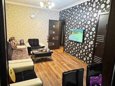 1-ci mikrorayonda 3 otaqlı köhnə tikili mənzil satılır, 63 m², 184 000 AZN, şəkil 2 / 10
