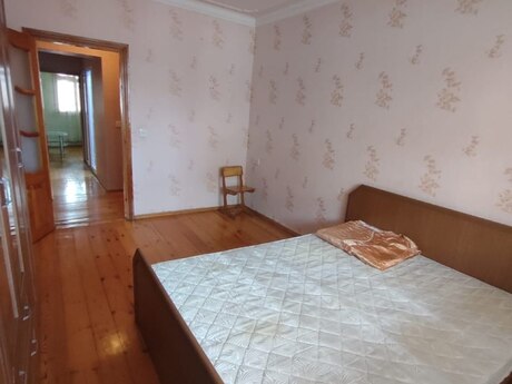 2-room old-build apartment for sale in Xalqlar Dostluğu, 65 m², 155 000 AZN, photo 4 / 12