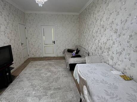 2-room old-build apartment for sale in 2-ci mikrorayon, 58 m², 163 500 AZN, photo 2 / 7