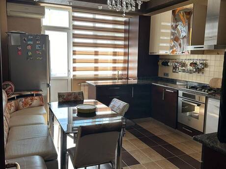 Elmlər Akademiyasında 4 otaqlı yeni tikili mənzil satılır, 212 m², 550 000 AZN, şəkil 3 / 12