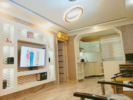 Yasamalda 3 otaqlı köhnə tikili mənzil kirayə verilir, 50 m², 650 AZN/ay, şəkil 2 / 12