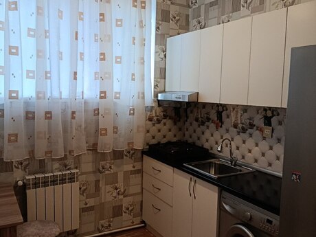Abşeronda 2 otaqlı yeni tikili mənzil kirayə verilir, 65 m², 450 AZN/ay, şəkil 2 / 12
