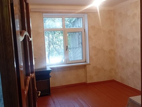 2 otaq · 36 m² · 2/5 mərtəbə, 8-ci mikrorayon