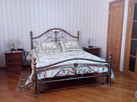 Сдаётся 4-комнатная квартира в новостройке, Elmlər Akademiyası, 110 м², 1 300 AZN/мес, фото 4 / 9