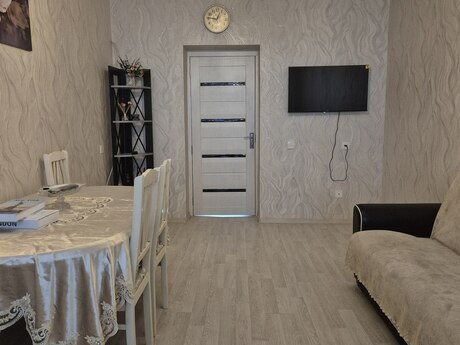 3-room old-build apartment for sale in Biləcəri, 50 m², 137 000 AZN, photo 2 / 12
